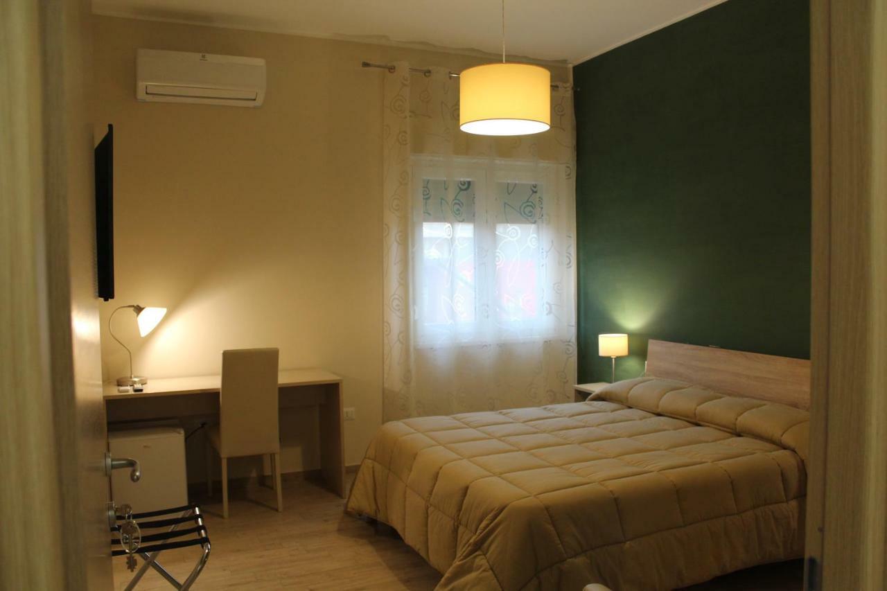 B&B Del Corso Сан-Катальдо Экстерьер фото